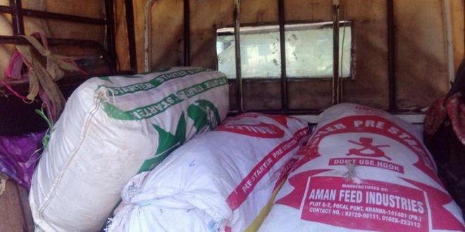 डेढ लाखको अवैध समान बरामद