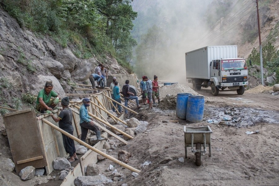 चीनको सहयोगमा स्याफ्रुबेंसी–रसुवागढी सडकको स्तरोन्नति हुँदै