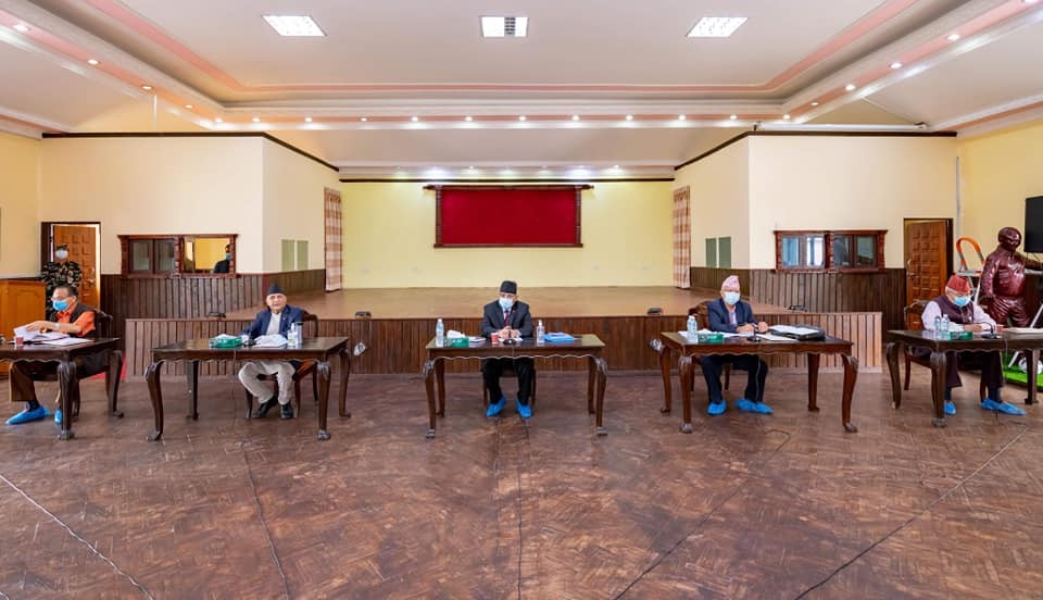 नेकपा स्थायी कमिटी बैठकमा आफ्ना कुरा राखेर बाहिरिए ओली