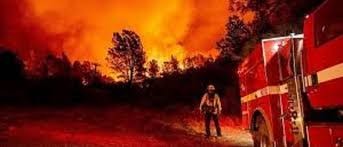 अमेरिकाको ओरिगन राज्यमा डढेलो, दशौं हजार मानिस विस्थापित