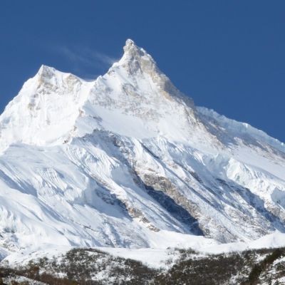 हिमाल आरोहणका लागि बहराइन राजपरिवारका  सदस्यसहितको टोली आज काठमाडौं आउँदै