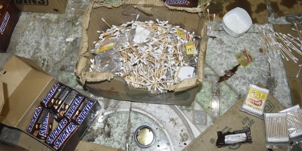 म्याद गुज्रिएका सामानमा नयाँ मिति राखेर वितरण गर्ने समूह पक्राउ