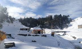 हिमाली र उच्च पहाडी जिल्लाका विभिन्न स्थानमा हिमपात