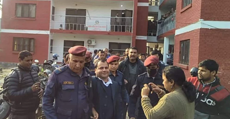 १८ बुँदे माग राख्दै सिसडोल बासि आन्दोलित