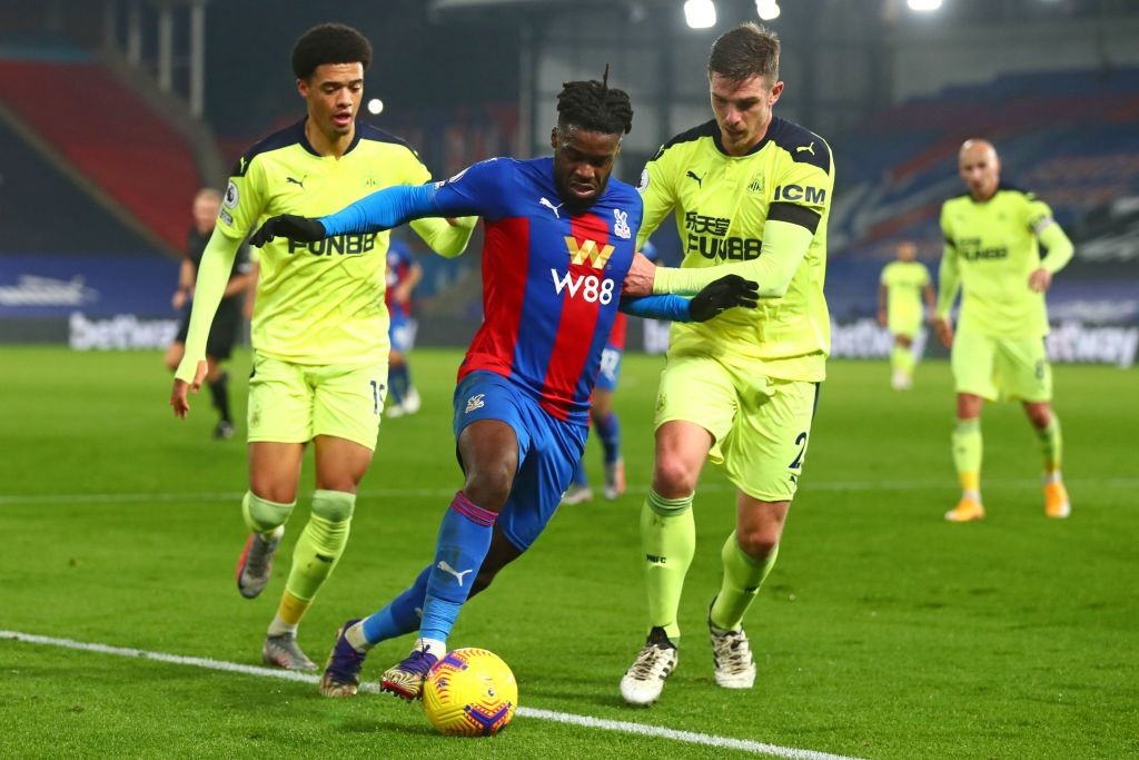 क्रिस्टलमाथि न्युकासलको जित