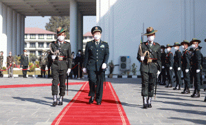 चिनियाँ रक्षामन्त्रीलाई जंगीअड्डामा स्वागत