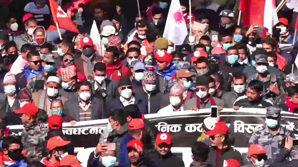 दाहाल–नेपाल समूहको शक्ति प्रदर्शनले काठमाडौँको सवारी अस्तव्यस्त