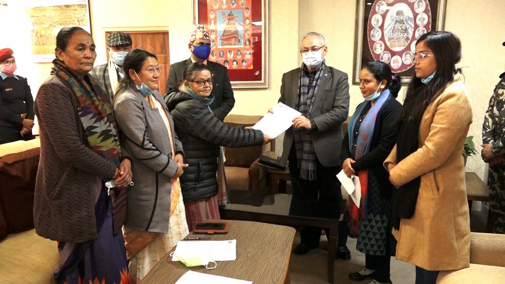 नेकपा नेतृ झाँक्रीलाई पक्राउ गर्न अखिल नेपाल महिला सङ्घको माग