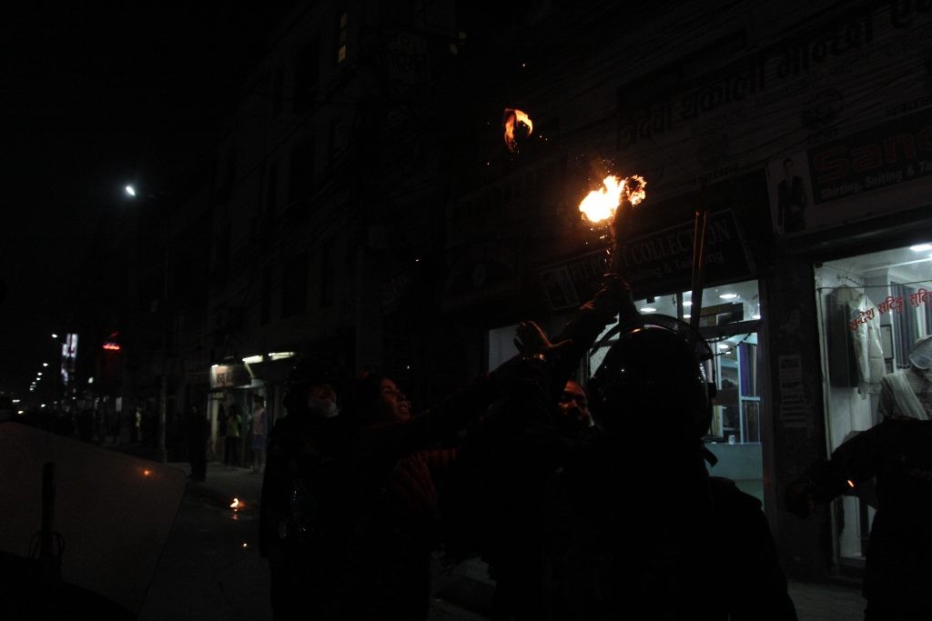 प्रचण्ड–माधव समुहका  २७ जना काठमाडौँबाट पक्राउ