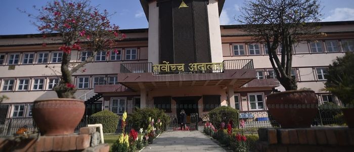 प्रधानमन्त्रीका वकिलले आज बहस सक्दै