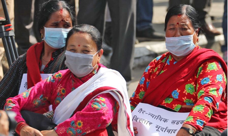 सडक विस्तारको विरोधमा माइतीघरमा प्रदर्शन