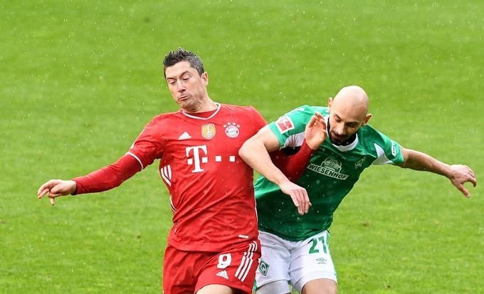 लेवान्डोस्कीको ह्याट्रिकमा बायर्नको फराकिलो जित