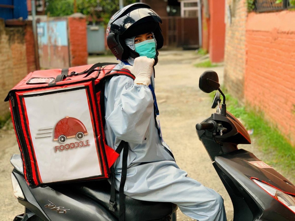 होलीका अवसरमा फुडडोलको विशेष अफर