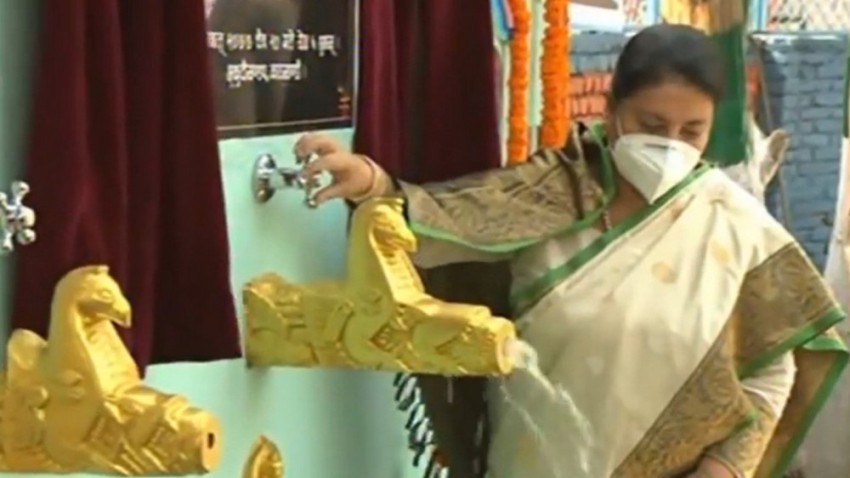 राष्ट्रपति भण्डारीद्धारा मेलम्ची खानेपानी वितरणको उद्घाटन