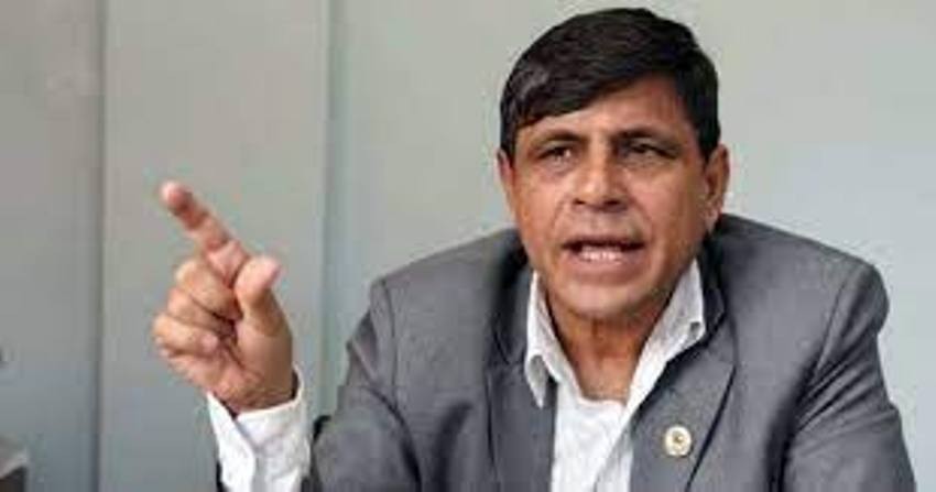 ‘टेम्पो हाँक्ने मान्छे’मात्र भए,पार्टीमा ट्रक हाँक्न सक्ने नेता चाहिएको छ : घनश्याम भुसाल