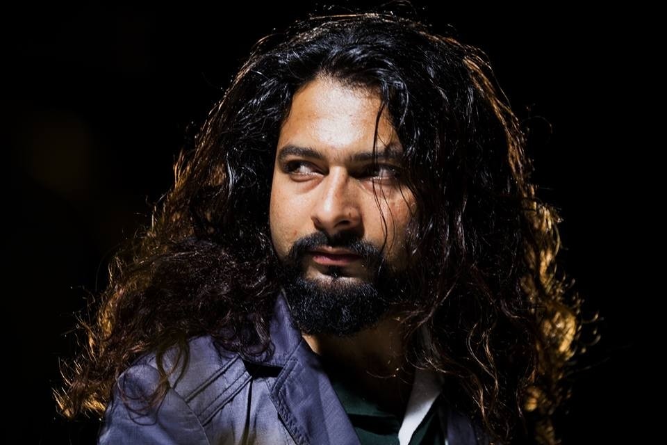 मुकुनको बढ्यो व्यस्तता