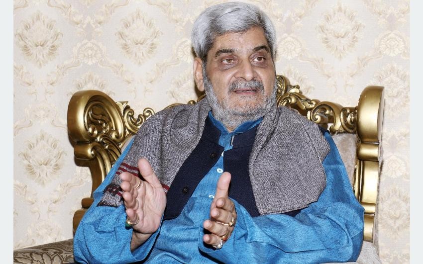 सरकार लकडाउन गर्ने मनस्थितिमा छैन  : मन्त्री त्रिपाठी