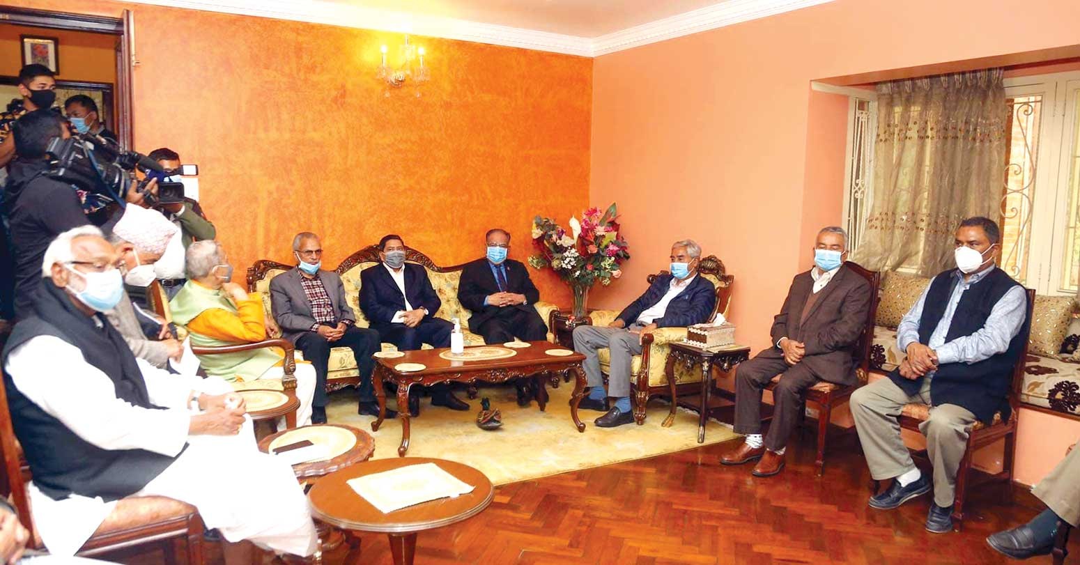 आफ्नै नेतृत्वमा सरकार बनाउन कांग्रेसको औपचारिक पहल