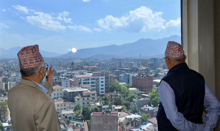 आरोप प्रत्यारोपकैबीच प्रधानमन्त्री ओली र नेपालबीच आज पनि छलफल