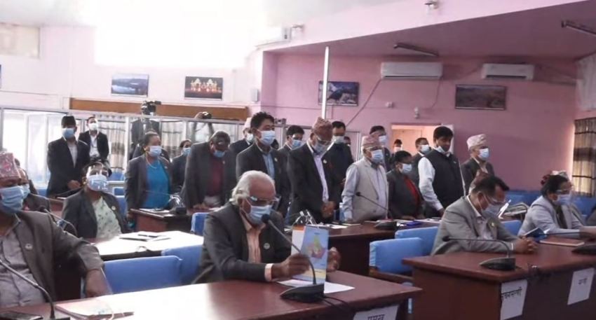 पीसीआर परीक्षणको माग गर्दै गण्डकीमा सत्ता पक्षबाटै संसद बैठक अवरुद्ध