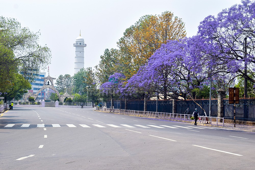 काठमाण्डौ उपत्यकामा निषेधाज्ञाको पहिलो दिन यस्तो देखियो (फोटो फिचर)