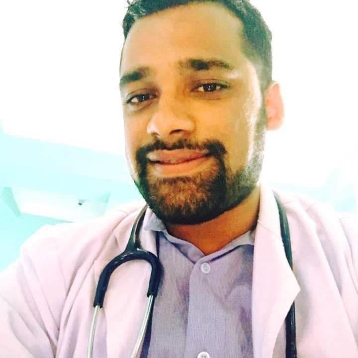 ‘संक्रमणको जटिल अवस्थामा सानो सहयोगले पनि ठूलो अर्थ राख्छ’ डा. नविन न्यौपाने