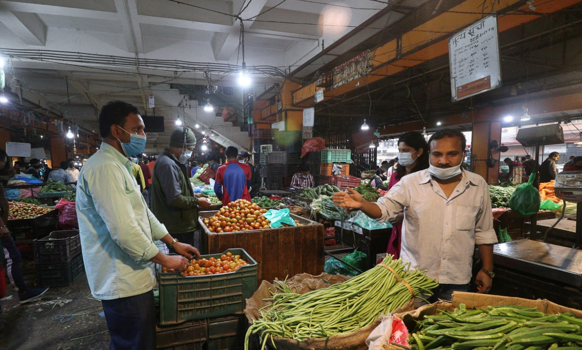 बजार अनुगमन फितलो, महँगी नियन्त्रण बाहिर