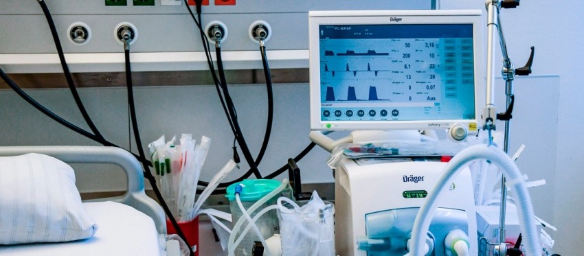 इजरायलले दिएको स्वास्थ्य सामग्री आइपुग्यो