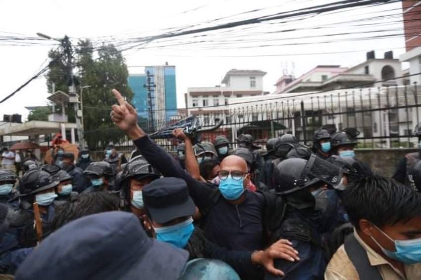 नागरिक आन्दोलनको प्रदर्शनमा प्रहरी हस्तक्षेप