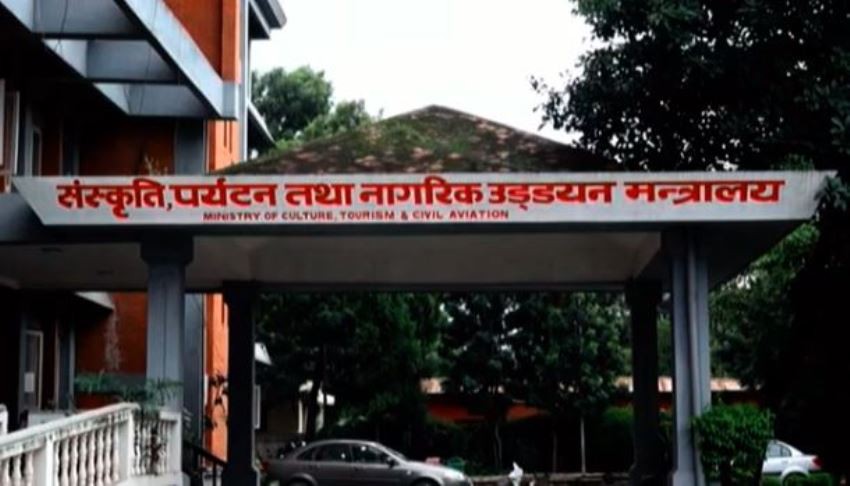 मन्त्रालय भन्छ -वायु सेवा निगम निजीकरण गर्ने कुनै योजना छैन ( विज्ञप्ति सहित )
