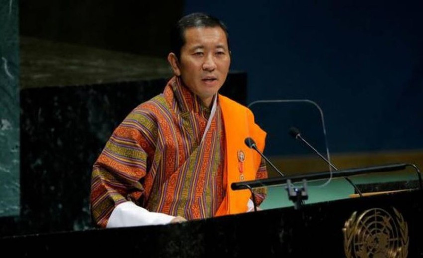 भुटानसंग आफ्ना सबै नागरिकलाई लगाउन पुग्ने कोरोनाविरुद्धको खोप