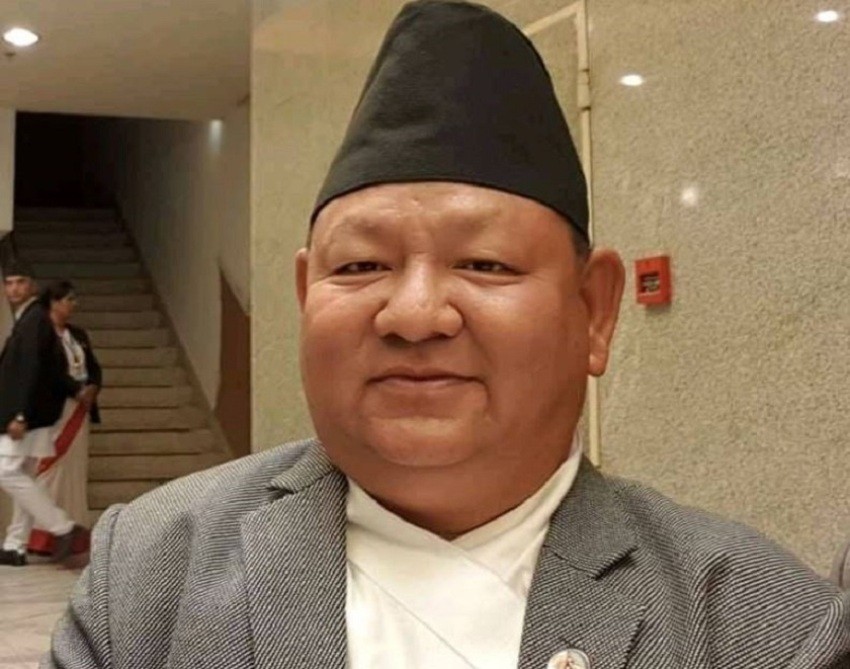 नेपाल एयरलाइन्स डुबाएर निजी क्षेत्र पोस्ने कसैलाई  पनि छाड्दिनः मन्त्री आले