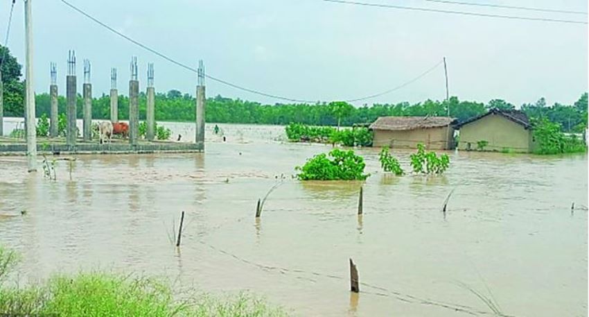 बस्तीमा बाढी पस्दा ४० परिवार विस्थापित