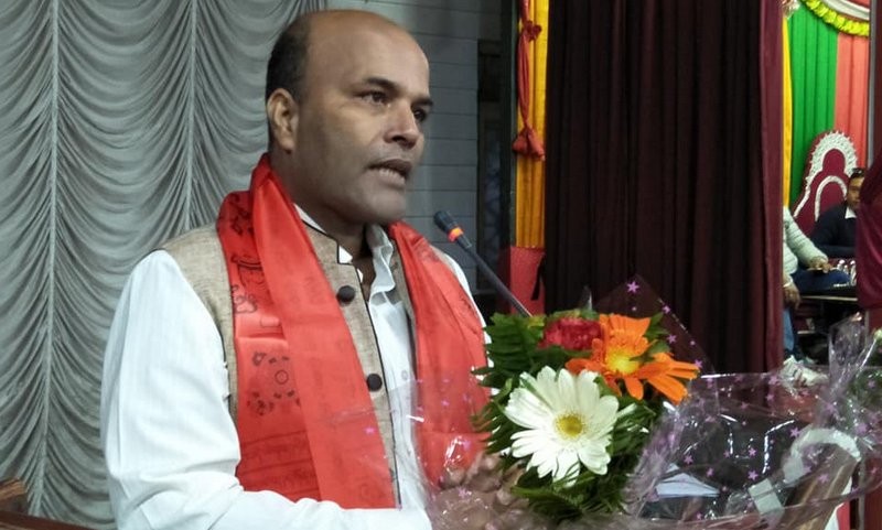 कांग्रेस सांसद अमरेशकुमार सिंहले बुझाए देउवालाई  राजीनामा