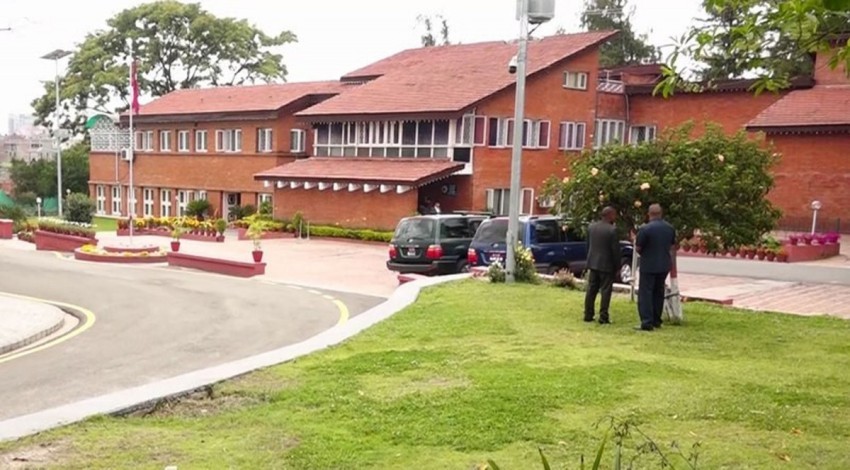 सरकार सञ्चालन सुझावका लागि कार्यदल बैठक बालुवाटारमा बस्दै 