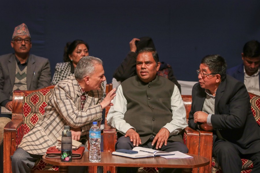 जसपामा मन्त्रीको आकाङ्क्क्षीहरू बढ्दै, आधा दर्जन सांसदहरुको छुट्टै भेला 