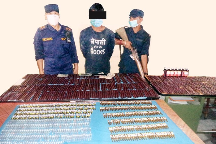 सिरहामा लागूऔषधसहित एक जना पक्राउ