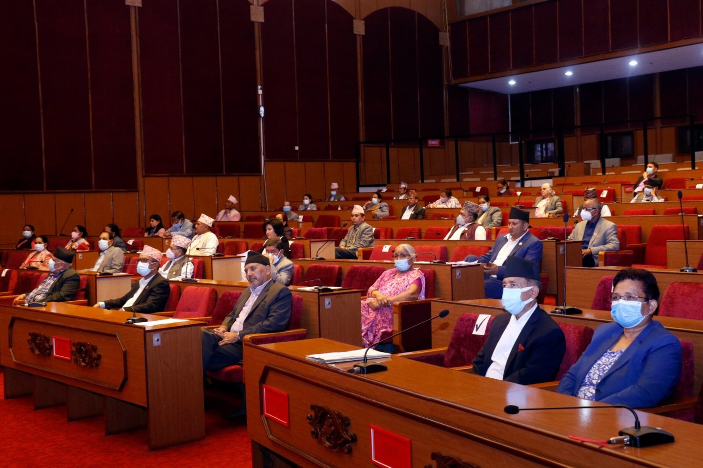 परीक्षा दिने वातावरण बनाउन सांसदको माग