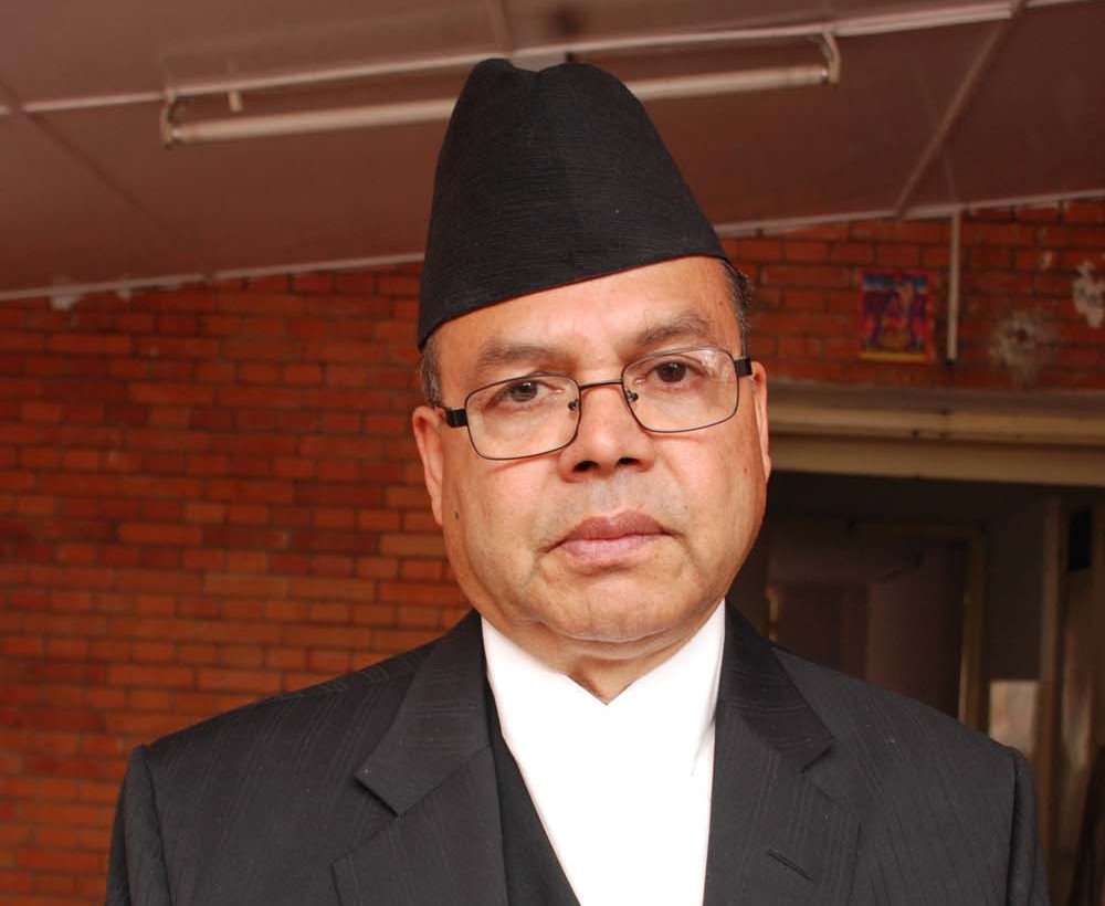 १० नेताप्रति दिल्लीबाट झलनाथ खनालको कडा टिप्पणी- मध्यपन्थी अवसरवादमा फसे