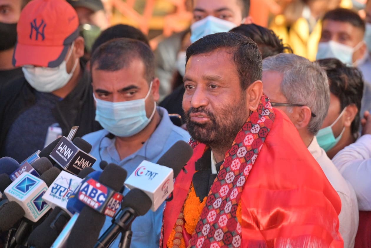 सम्पर्क कार्यालय उद्घाटन गर्दै निधिले भने- पार्टीको नेतृत्व गर्छु