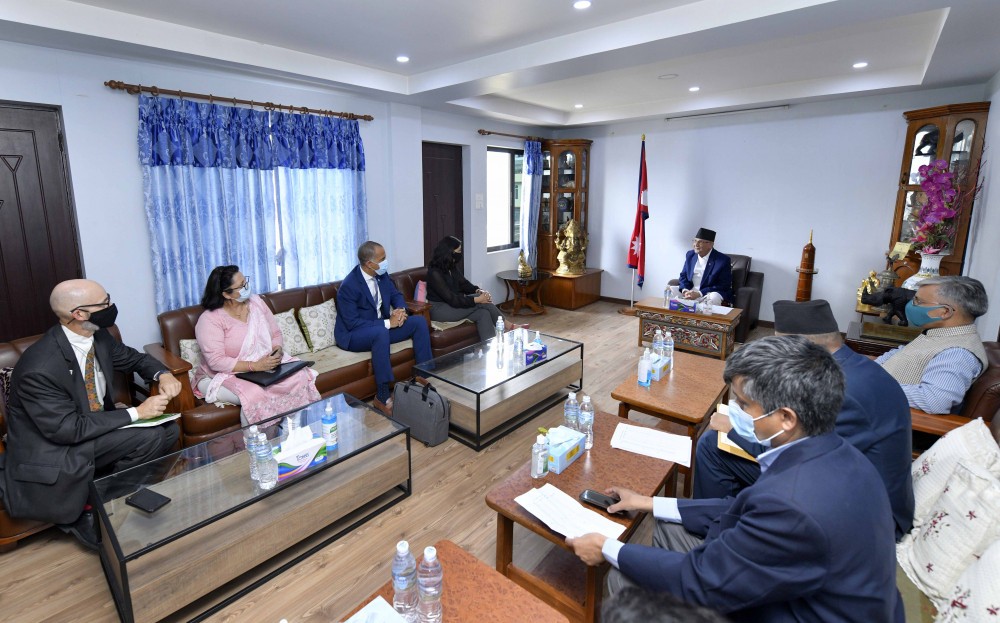 एमसीसी उपाध्यक्ष नेतृत्वको टोली र एमाले अध्यक्ष ओलीबीच भेट (भिडियो सहित)