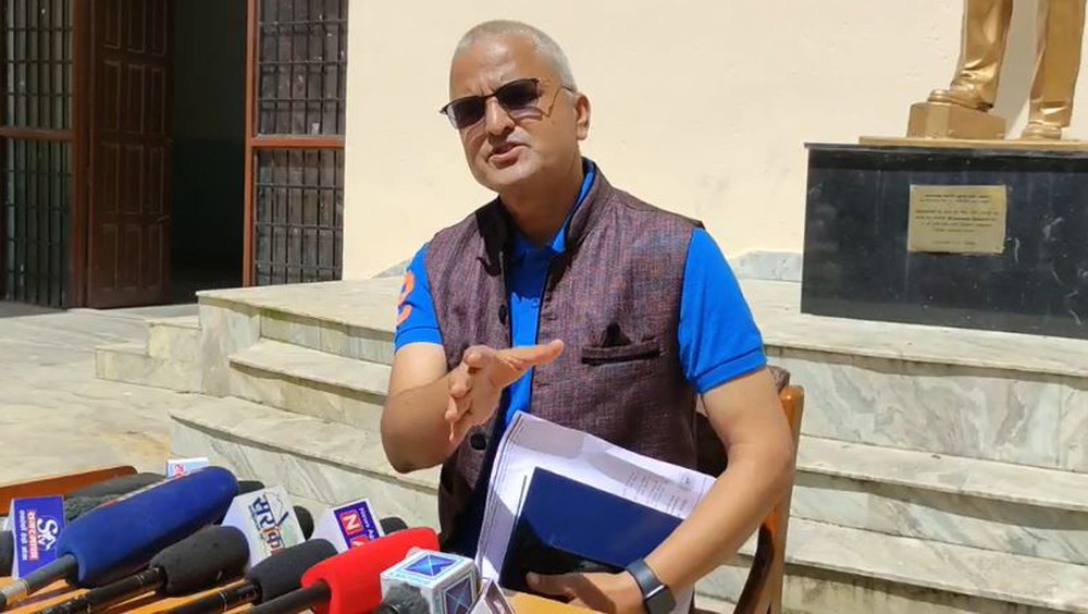 एमालेले भन्यो - सरकारले बलमिच्याईं गरेर नयाँ बजेट ल्याउनु आपत्तिजनक