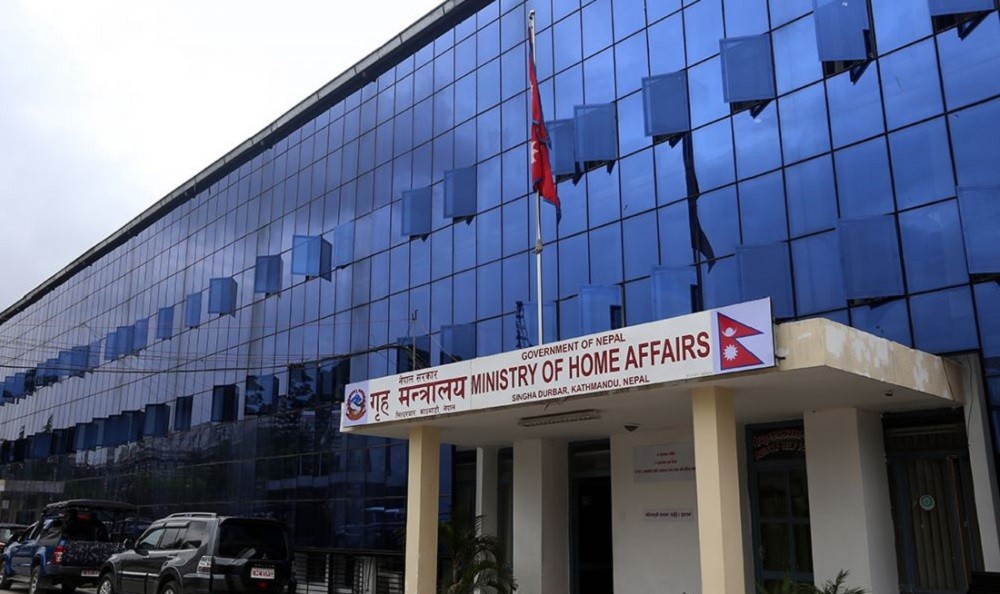 गृहमन्त्री खाँणले गरे १२ सिडियोको सरुवा