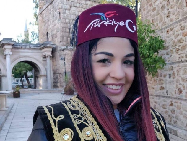 भरतमोहन अधिकारीकी छोरी एकीकृत समाजवादीमा लागिन्