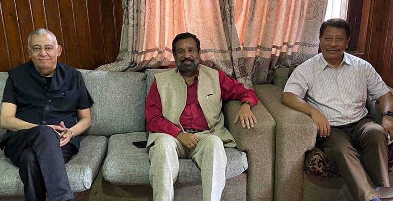 कांग्रेसका तीन नेताको बैठक : सरकार विस्तार नगरेकोमा सभापतिको आलोचना, ध्यानाकर्षण गराउने निर्णय