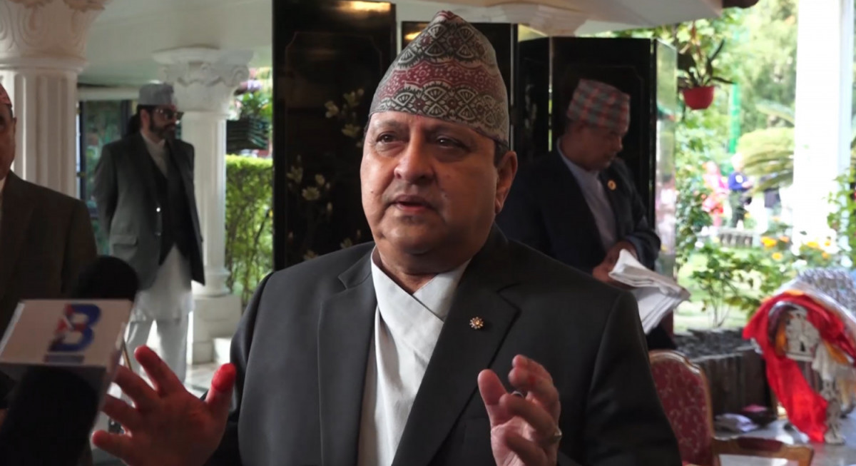 छिन छिनमा भुइँचालो गइरहेको छ, विचार गर्नुहोस् : पूर्वराजा शाह