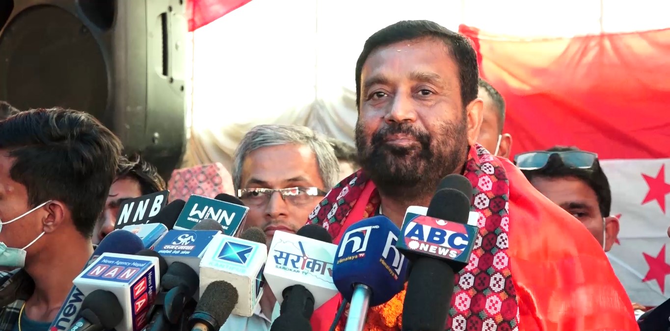 एमालेसँगको अस्वाभाविक गठबन्धनबाट माओवादी मुक्त: नेता निधि
