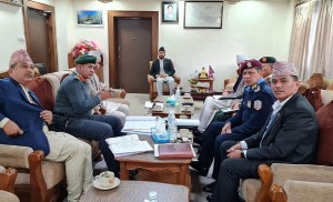 गृहमन्त्री लामिछानेको अध्यक्षतामा पहिलो केन्द्रीय सुरक्षा समिति बैठक