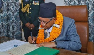 सभामुख घिमिरेले गरे पदभार ग्रहण