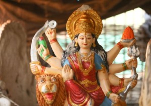 दसैँँमा दुर्गा मूर्तिले ल्याएको उमङ्ग